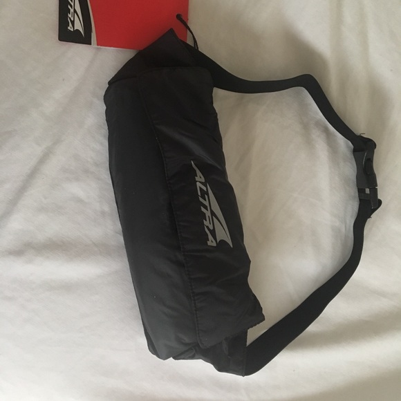 Altra StashJack NWT - Picture 3 of 7